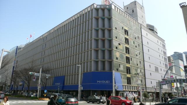 나고야의 '4M'으로 불리는 마루에이 백화점이 내년 역사 속으로 사라진다. 마루에이 백화점의 모회사 코와는 백화점 대신 상업시설로 재개발할 계획이라고 밝혔다.
