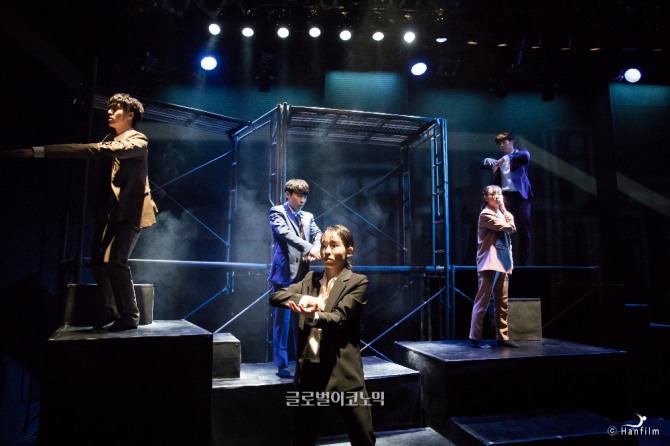 황찬용 안무의 『개미의 때늦은 고백』