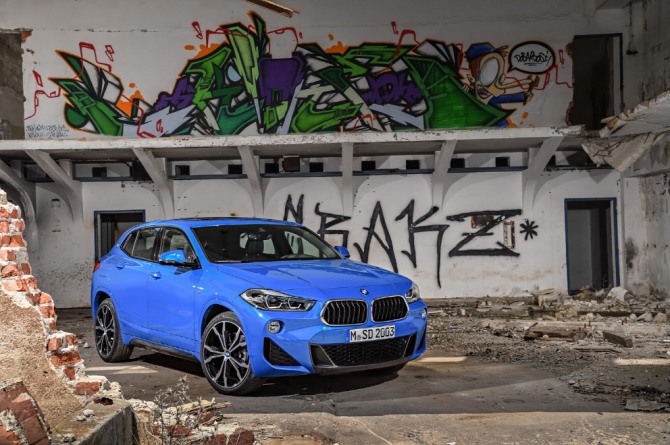 BMW는 '2018 북미국제오토쇼(NAIAS)'에서 뉴 X2를 세계 최초 공개한다. 