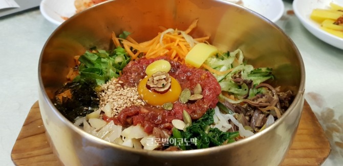 성미당의 전주비빔밥