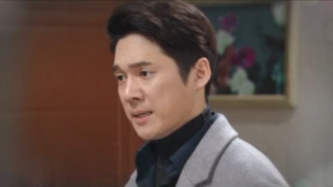 '내 남자의 비밀' 박정아, 마침내 드러나는 또 다른 진심? 강세정 때문에...79회줄거리예고·몇부작 안내...1월 15일(월요일) KBS 2TV 편성표에 따르면 저녁 7시 50분 KBS 2TV 일일드라마 ‘내 남자의 비밀’ 79회가 방송된다. 총 100부작으로 꾸며진 일일연속극 ‘내 남자의 비밀’에서는 강재욱(송창의 분/1인2역), 한지섭(송창의 분/1인2역), 진해림(박정아 분), 기서라(강세정 분) 잔혹한 운명의 엇갈림은 계속된다. ('내 남자의 비밀' 재방송 일정 안내) /사진=KBS 2TV 일일연속극 '내 남자의 비밀' 79회 줄거리 미리보기 예고 영상 캡처