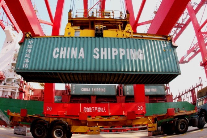 중국 수출입 항구.   