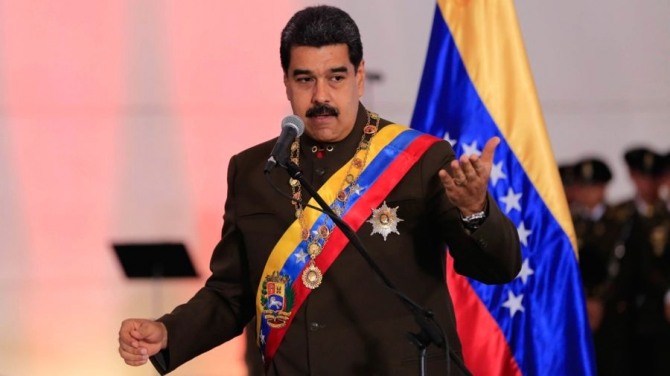 니콜라스 마두로 베네수엘라 대통령은 이달 1억 배럴의 원유를 담보로 가상화폐 1억 페트로를 가까운 시일 내에 발행하겠다고 밝혔다. 자료=엘살바도르닷컴