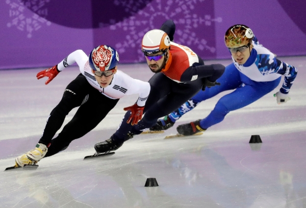 쇼트트랙 남자 1500m 결승에서 우승한 임효준 선수 / 뉴시스