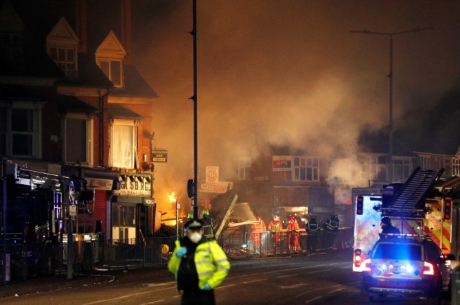 영국 레스터시 힝클리 로드 지역에서 25일 오후 7시(현지 시간) 대형 폭발이 일어났다. 사진=로이터/뉴스1