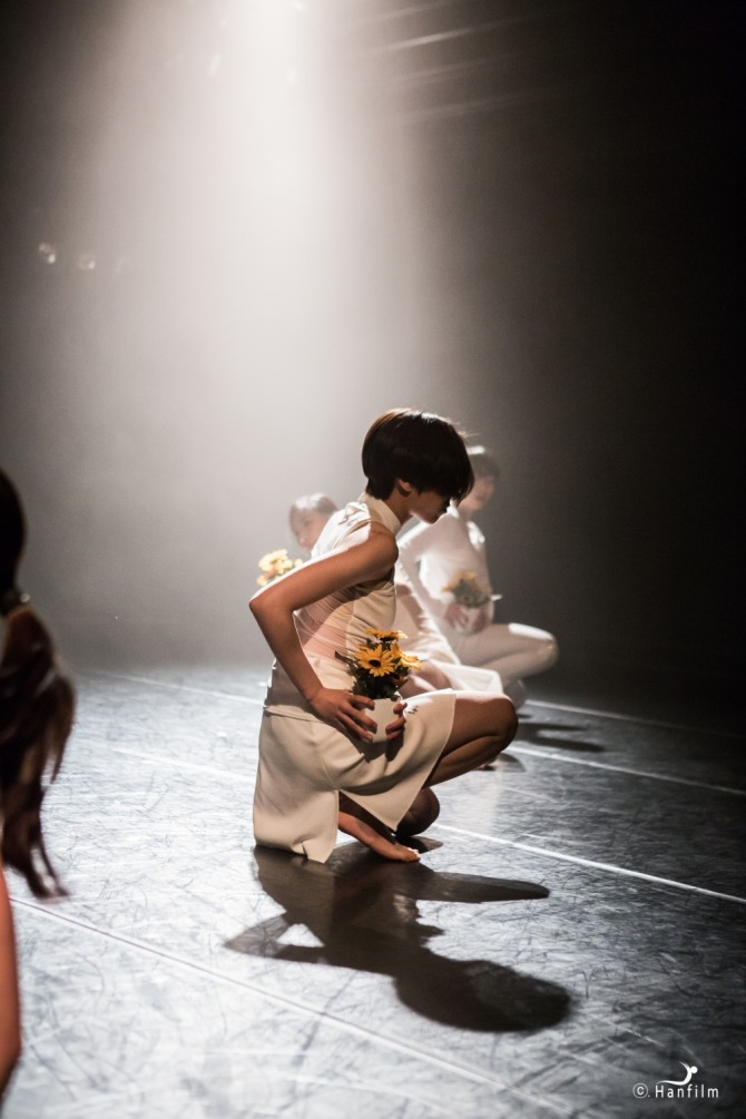 최효진 안무의 ''Tomorrow(내일).