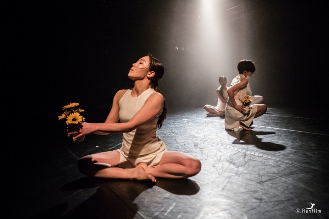 최효진 안무의 ''Tomorrow(내일).