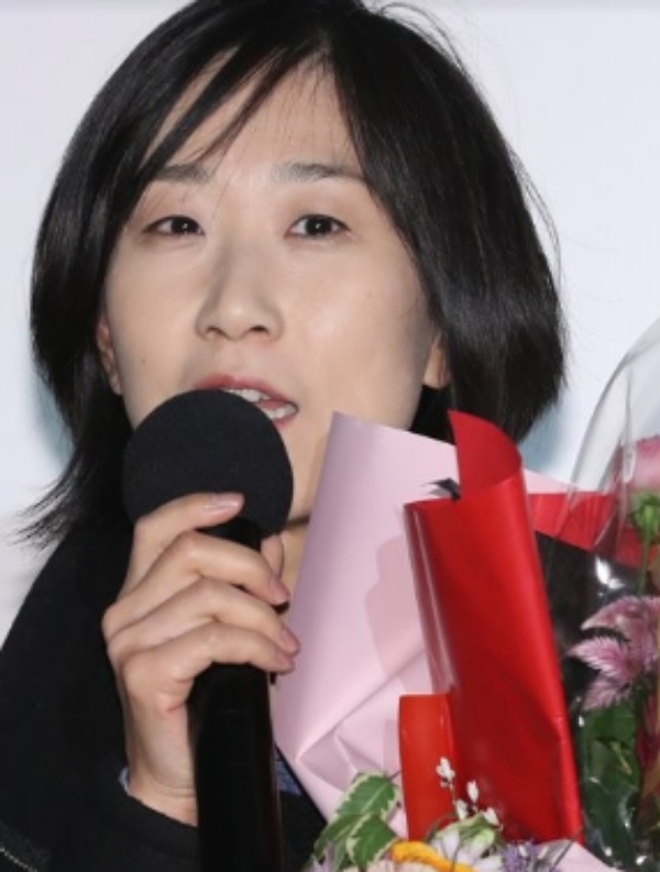 영화감독 이현주가 성폭행 사건이 관심인 가운데 누리꾼들은 이제 ‘동성애 미투’가 나오는 것이 아닌가 촉각을 곤두세우고 있다. 