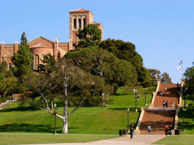 투자 대비 효율성이 가장 높은 미국 대학으로 꼽힌 캘리포니아 대학 로스엔젤레스캠퍼스(UCLA).