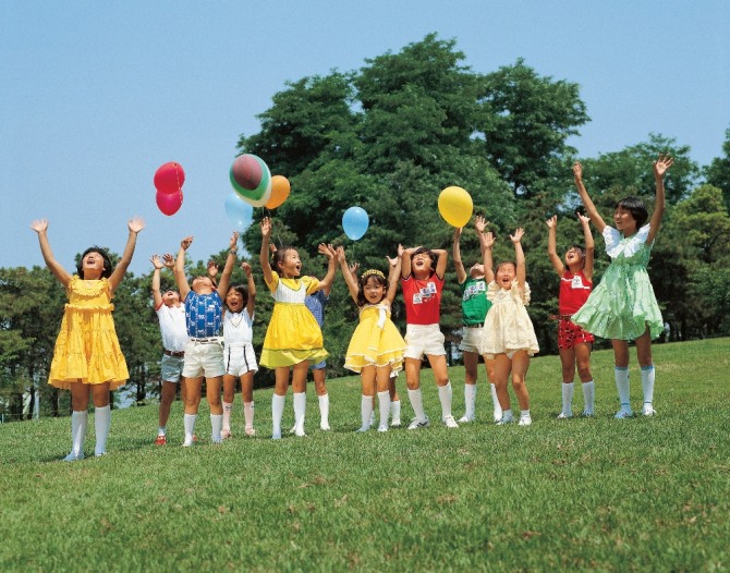 어린이는 미래의 희망이자 꿈이다. 부모가 원하는 삶을 어린이에게 강요하기보다는 그들의 꿈을 찾아 쫓도록 도와주어야 한다. 자료=글로벌이코노믹