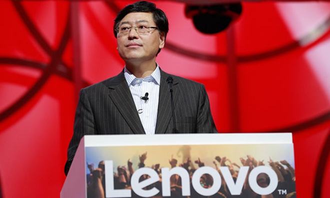 레노버 양위안칭 CEO가 PC와 모바일 부문을 통합하고 스마트 장비 사업군을 발족하겠다고 밝혔다. 자료=웨이보