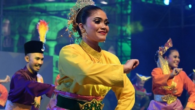 [인물 누구]  말레이지아 모하마드(93) 총리. 의사 출신… IMF와 맞서 이긴 민족주의 독불 장군