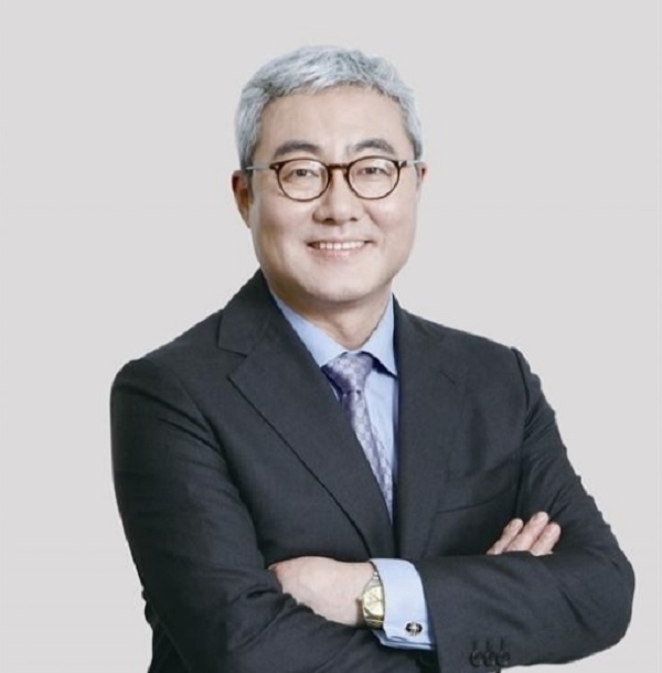SK이노베이션이 16일  ‘2018 SK이노베이션 1% 행복나눔기금 전달식’을 열었다. 사진은 김준 SK이노베이션 총괄사장. 사진=SK.