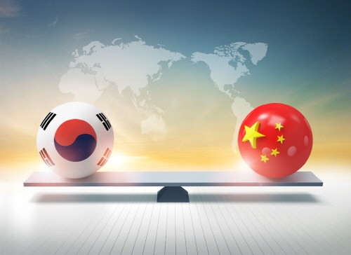 제2차 한·중 자유무역협정(FTA) 서비스·투자 후속 협상이 11일 중국에서 개최된다.