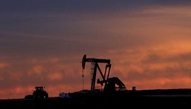 국제유가 폭등 WTI  70달러 육박,  100만 배럴 증산 없던 일로 … OPEC+러시아  24개 산유국 회동 결론 도출 실패  