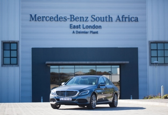 메르세데스 벤츠가 남아공 남동부 이스트런던에 있는 공장에 6억유로를 투입해 확장한다.