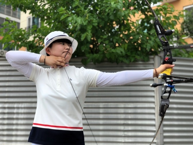 광주여자대학교(총장 이선재) 양궁부(감독 김성은) 곽진영 선수가 세계신기록 타이를 기록하며 금메달을 획득하는 영예를 안았다. /광주여자대학교=제공