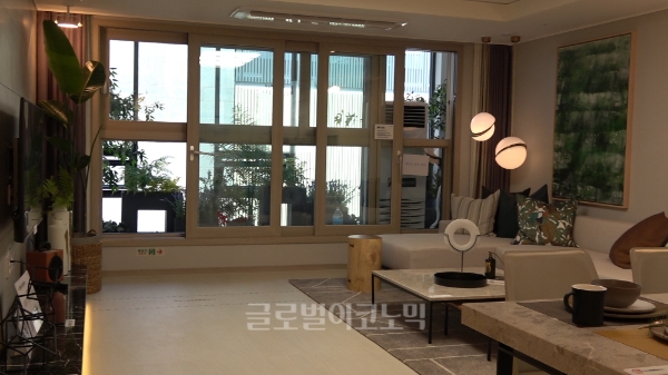 84㎡B 유니트 거실.