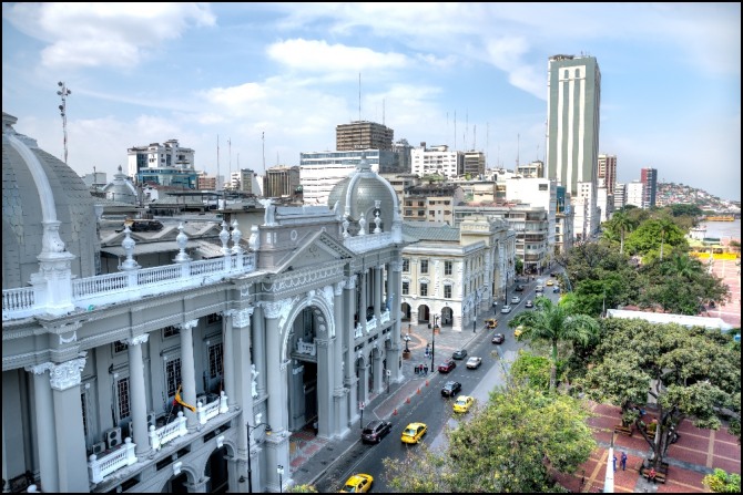 에콰도르 제1의 도시 과야킬. 사신=에콰도르대사관