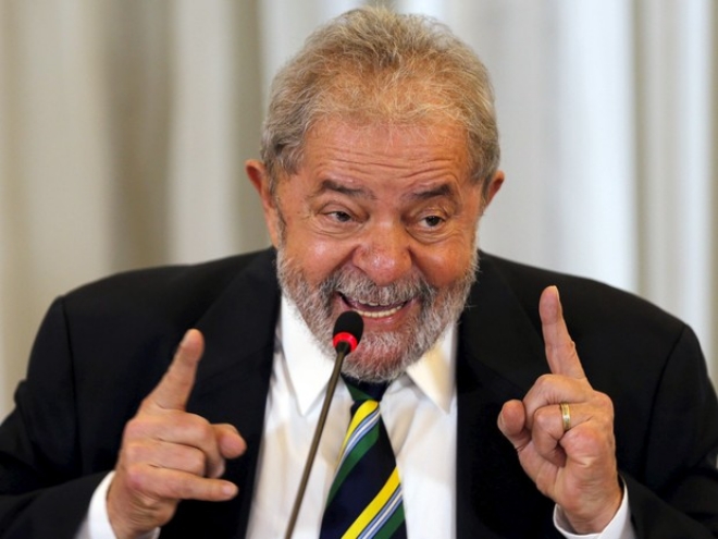 브라질 전 대통령 룰라가 투옥된 상태에서도 대선을 주도하고 있는 것으로 나타났다. 자료=G1