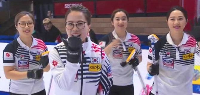 대한민국 컬링 국가대표팀이 춘천시청으로 바뀌었다. 평창올림픽 은메달을 딴 팀 킴은 국가대표에서 아쉽게 탈락했다. 사진=화면캡쳐