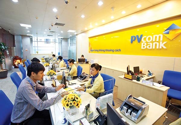 베트남 상업 은행들이 높아진 자금 수요에 대처하기 위해 대출 금리를 0.1~0.3%포인트 인상했다.