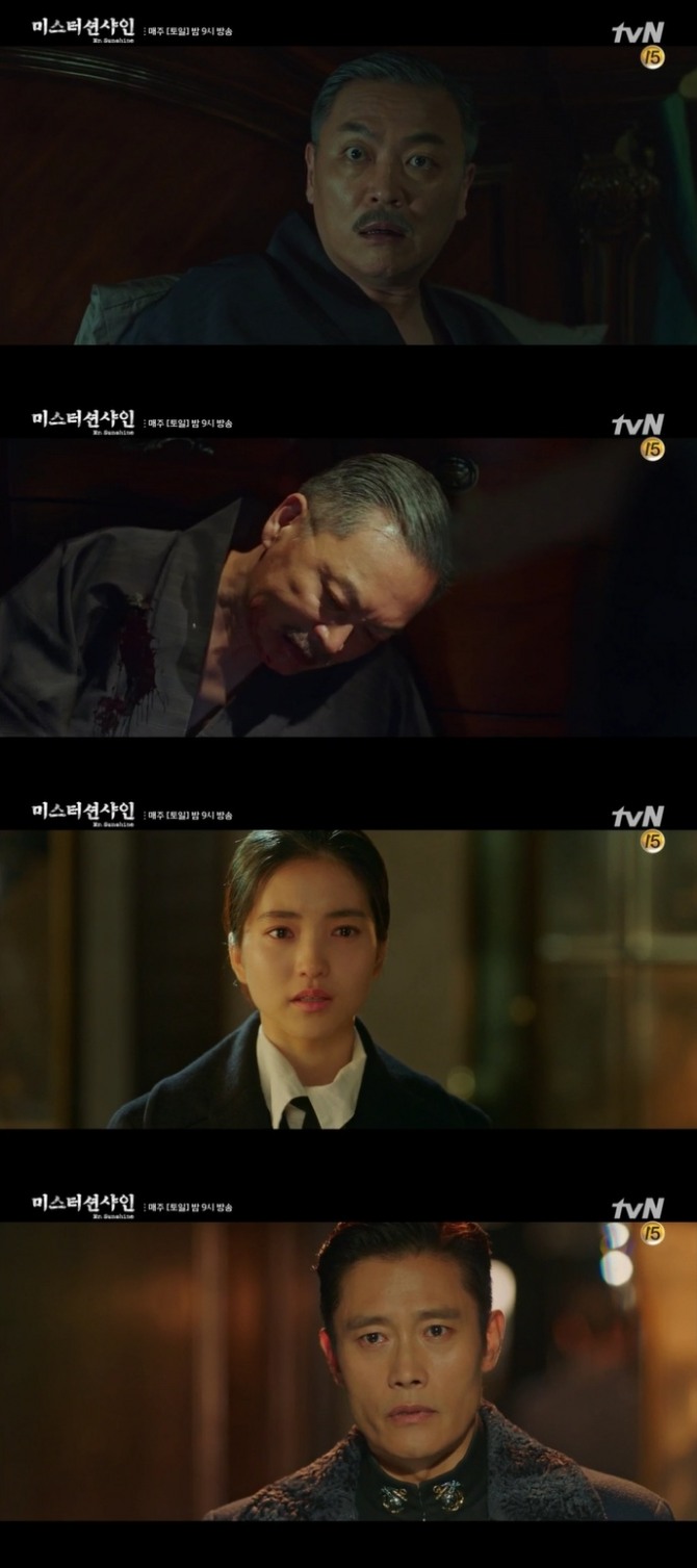 9일 방송된 tvN 주말드라마 '미스터 션샤인'20회에서 한일협약에 날인한 이지용이 등장하면서 '을사오적'이 누리꾼들의 관심을 모으고 있다. 사진=tvN 방송 캡처