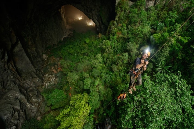 썬동 동굴은 세계에서 가장 큰 원시동굴로 오는 12월까지 투어가 일시 중단된다.