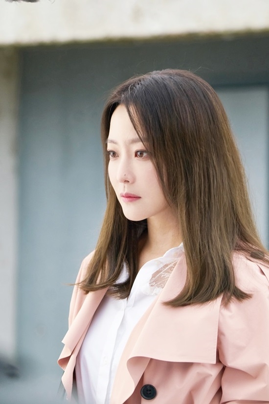 '나인룸' 김희선이 첫 방송을 앞둔 소감을 밝혔다. 사진=tvN