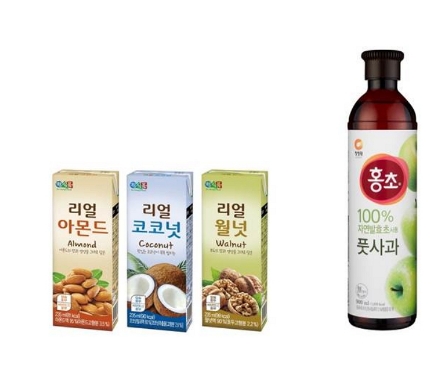 (왼쪽부터)정식품 '리얼'시리즈, 대상 청정원 홍초 풋사과  