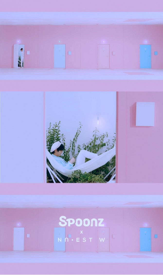 엔씨소프트의 캐릭터 브랜드 ‘스푼즈’가 27일 아이돌 그룹 ‘뉴이스트 W’와 콜라보레이션 음원의 뮤직비디오 티저 영상을 공개했다.