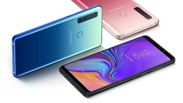 삼성전자의 새로운 갤럭시A9폰은 핑크와 블루 계열의 그래디언트 색조를 특징으로 하고 있다.(사진=삼성카자흐스탄)