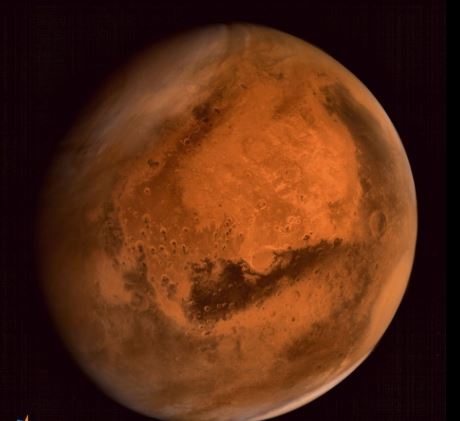 화성의 표면 아래 바닷물에 미생물이 생존할 만큼의 산소가 존재하는 것으로 밝혀졌다.