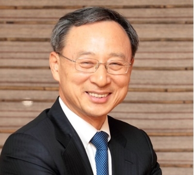 황창규 KT회장이 26일(현지시간) 하버드대 비즈니스스쿨 대학원생들을 대상으로 에너지 기업의 청사진과 사례를 펼쳐 보였다. 이번 강연은 KT는 각국 대학, 연구기관은 물론 기업에서도 적극 활용 중인 HBS 케이스로 ‘KT 스마트에너지 사업’이 등재됨에 따른 것이다. 이를 계기로 KT는 해외에서 에너지 사업이 활기를 띨 것으로 기대하고 있다.(사진=KT)