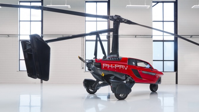 올해 88회를 맞이한 제네바모터쇼에서 네덜란드 '팔-브이(PAL-V)'는 자동차에 헬리콥터를 결합한 '리버티(Liberty)'를 선보였다. 자료=팔-브이
