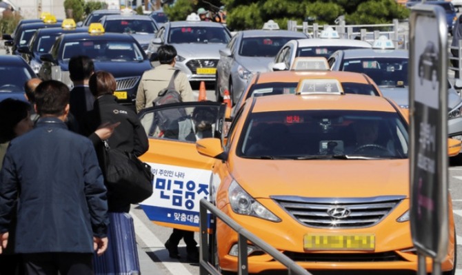 3000원인 서울 택시 기본요금이 연내 3800원으로 인상될 가능성이 커지고 있다. (사진=뉴시스)