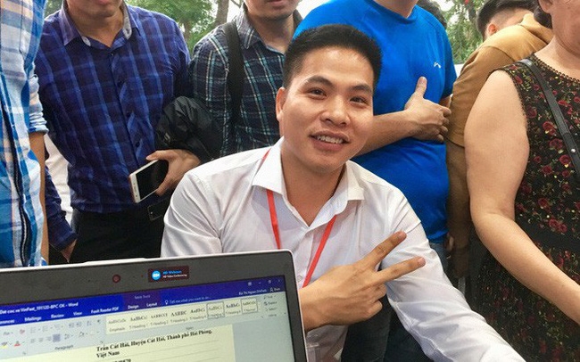 물류사업을 하는 응웬 안 뚜안은 하노이에서 빈패스트 차량을 구매하는 첫번째 고객이 됐다.