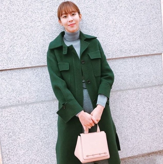 KBS2 주말드라마 '하나뿐인 내편'에서 김도란 역으로 활약하는 유이가 26일 현장 비하인드로 근황을 전했다.사진=유이 인스타그램 캡처