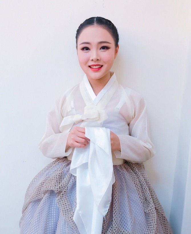 정유정(주목할연기상)