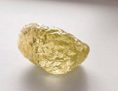 최근 캐나다에서 북미 최대 규모의 552캐럿 옐로 다이아몬드가 발견돼 화제를 불러모으고 있다. 