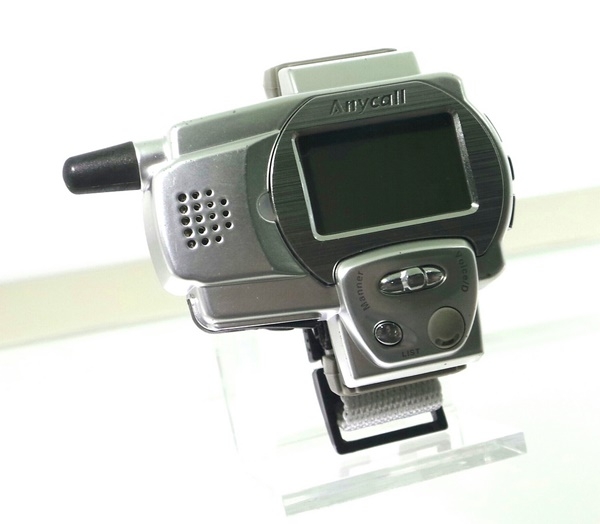 삼성전자가 1999년 내놓은 세계최초의 시계스마트폰(사진=플리커)