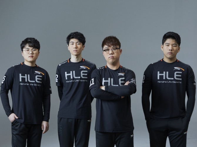 (왼쪽부터) 클레버 보노 장건웅 코치 트할.