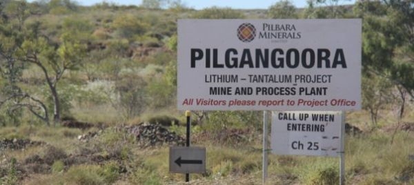 포스코는 호주의 광산 개발업체 필바라 미네랄즈에 첫 5000만 달러를 투자한 데 이어 추가 투자를 할 것으로 알려졌다.  