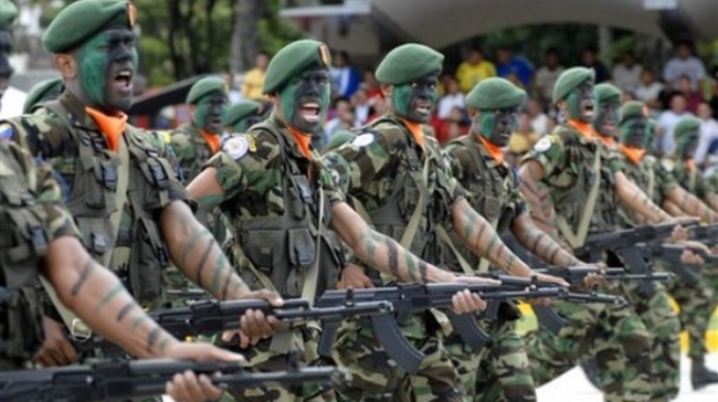 사진은 베네수엘라 군이 열병식을 하는 모습.