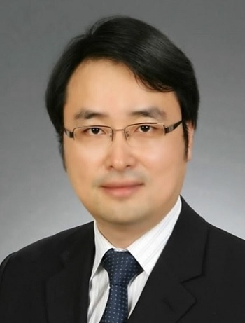제11대 경기도시공사 사장에 내정된 이헌욱 법무법인 정명 대표변호사.