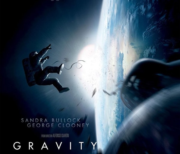 지난 2013년 개봉된 우주쓰레기와 충돌한 과학자의 지구귀환 스토리를 담은 영화 그래비티 (사진=워너브라더스)