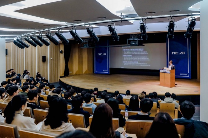 엔씨소프트는 지난 24일부터 이틀동안 엔씨 판교R&D센터에서 ‘NC AI DAY 2019’ 콘퍼런스를 개최했다.