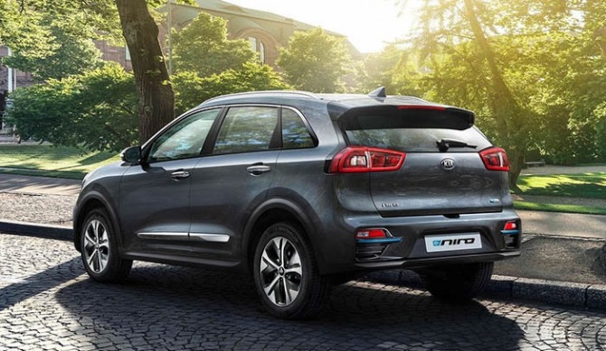 기아자동차 SUV 전기차 e-니로 뒷모습