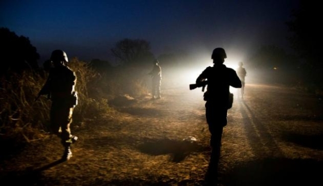 사진은 에비아이 유엔 에티오피아 편화유지군이 순찰하고 있는 모습.