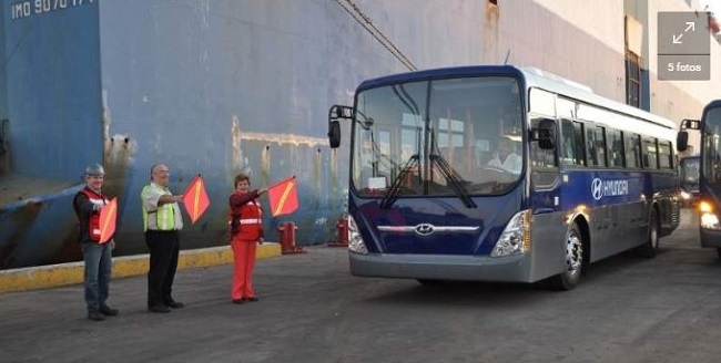 멕시코에 수출된 현대 천연가스 버스. 
